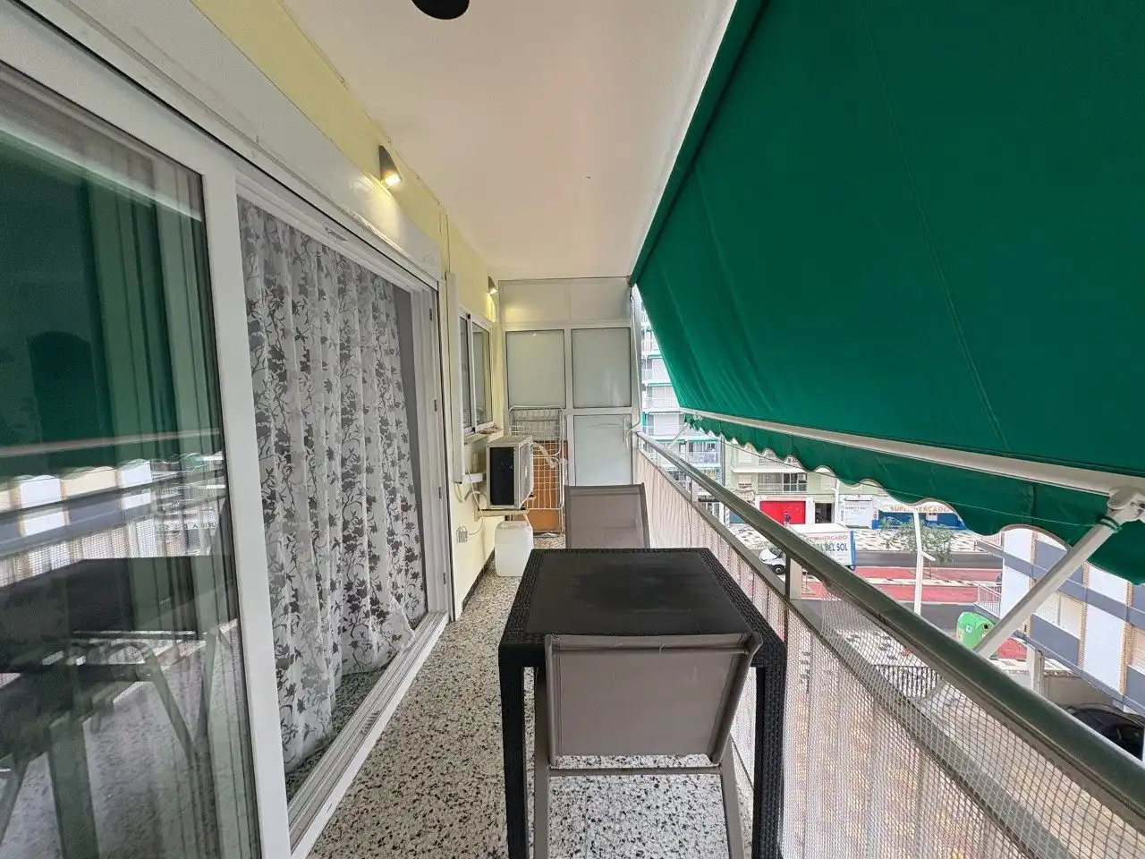 Terrasse von Wohnung zum Verkauf in Cullera mit Klimaanlage, Privatgarten und Terrasse