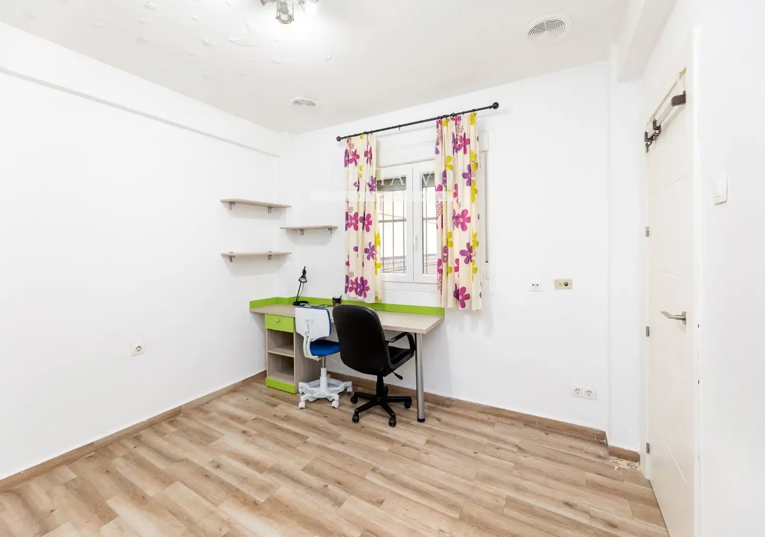 Schlafzimmer von Wohnung zur Miete in Granada mit Terrasse und Möbliert