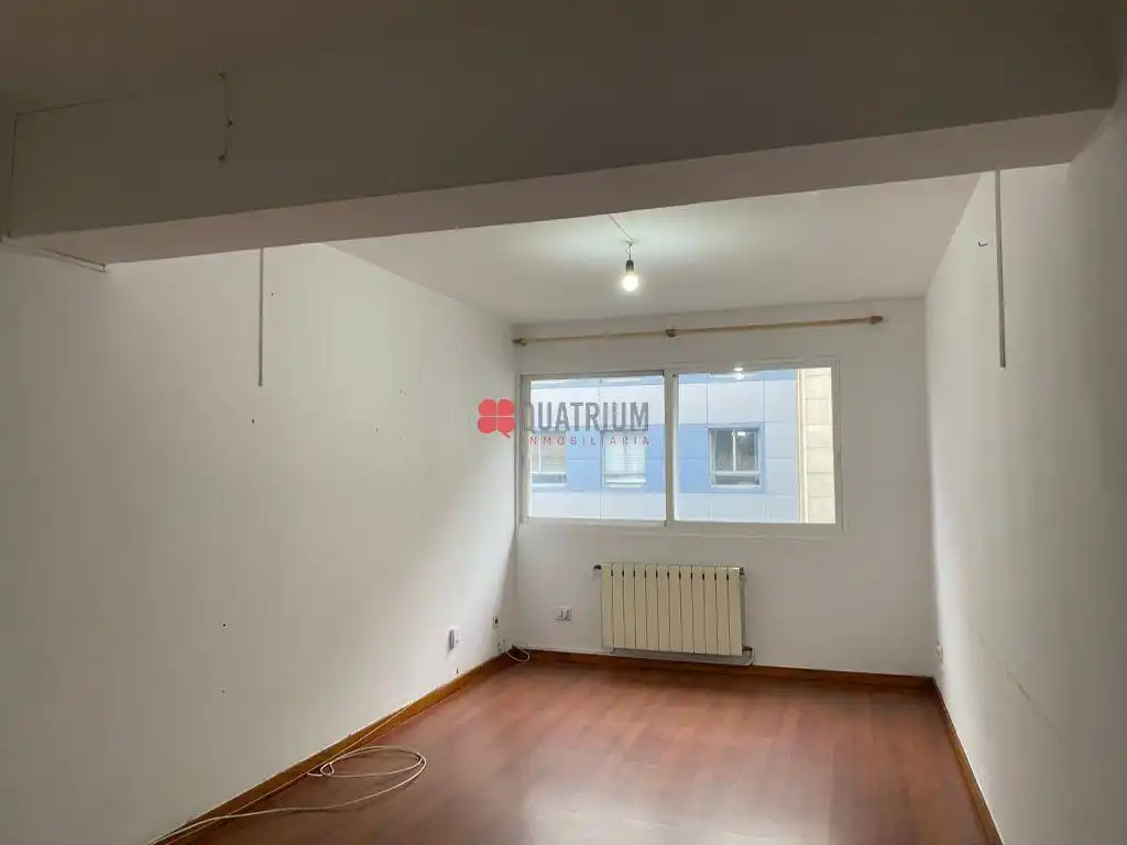 Piso en venta en Rúa De Fernando Iii O Santo, Ensanche - Sar