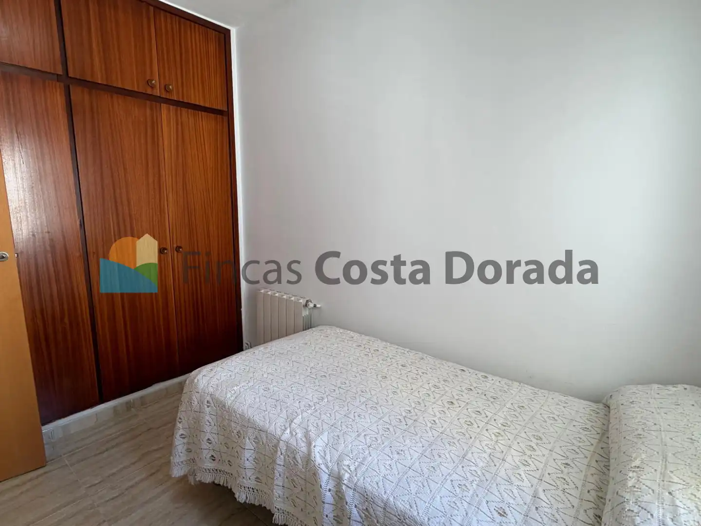 Dormitori de Casa adosada en venda en Cubelles amb Aire condicionat, Calefacció i Jardí privat