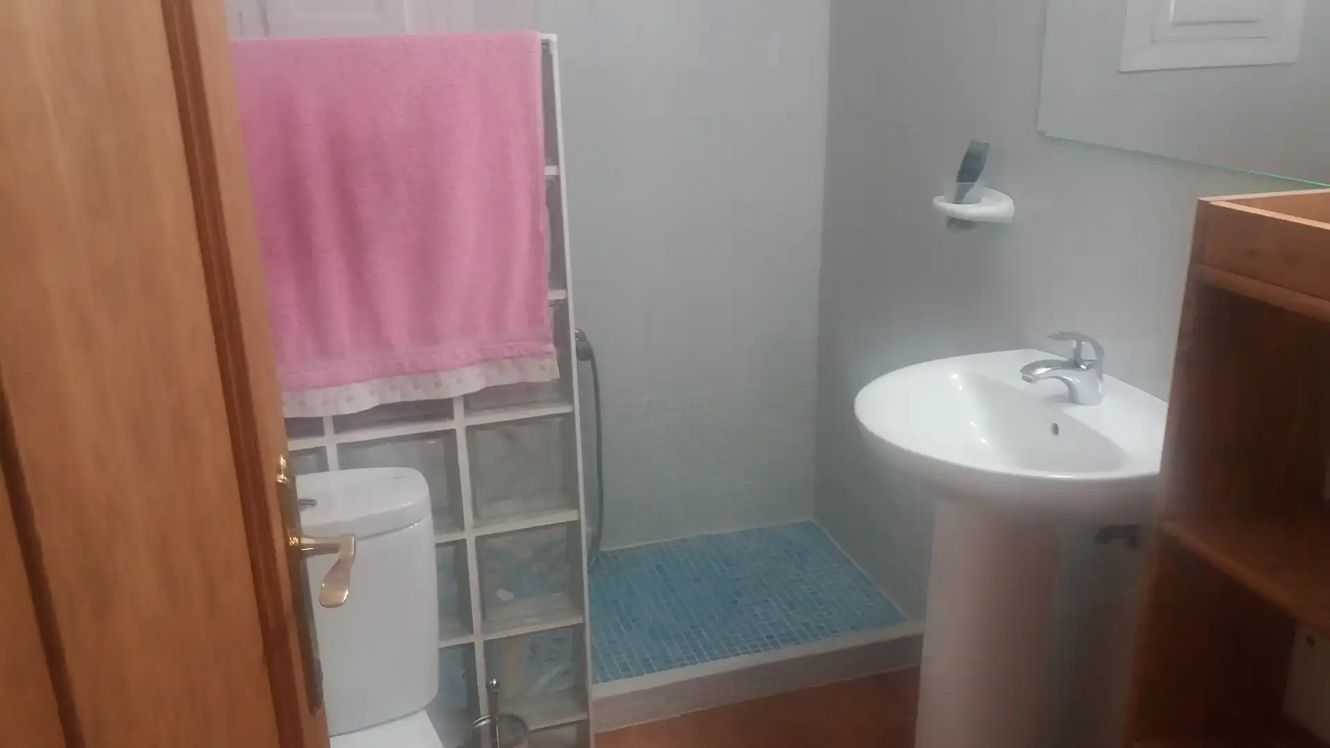 Baño de Casa adosada en venta en Almuñécar con Terraza, Piscina y Amueblado