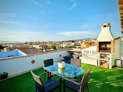 Terrasse von Einfamilien-Reihenhaus zum verkauf in Castelló d'Empúries mit Klimaanlage und Terrasse