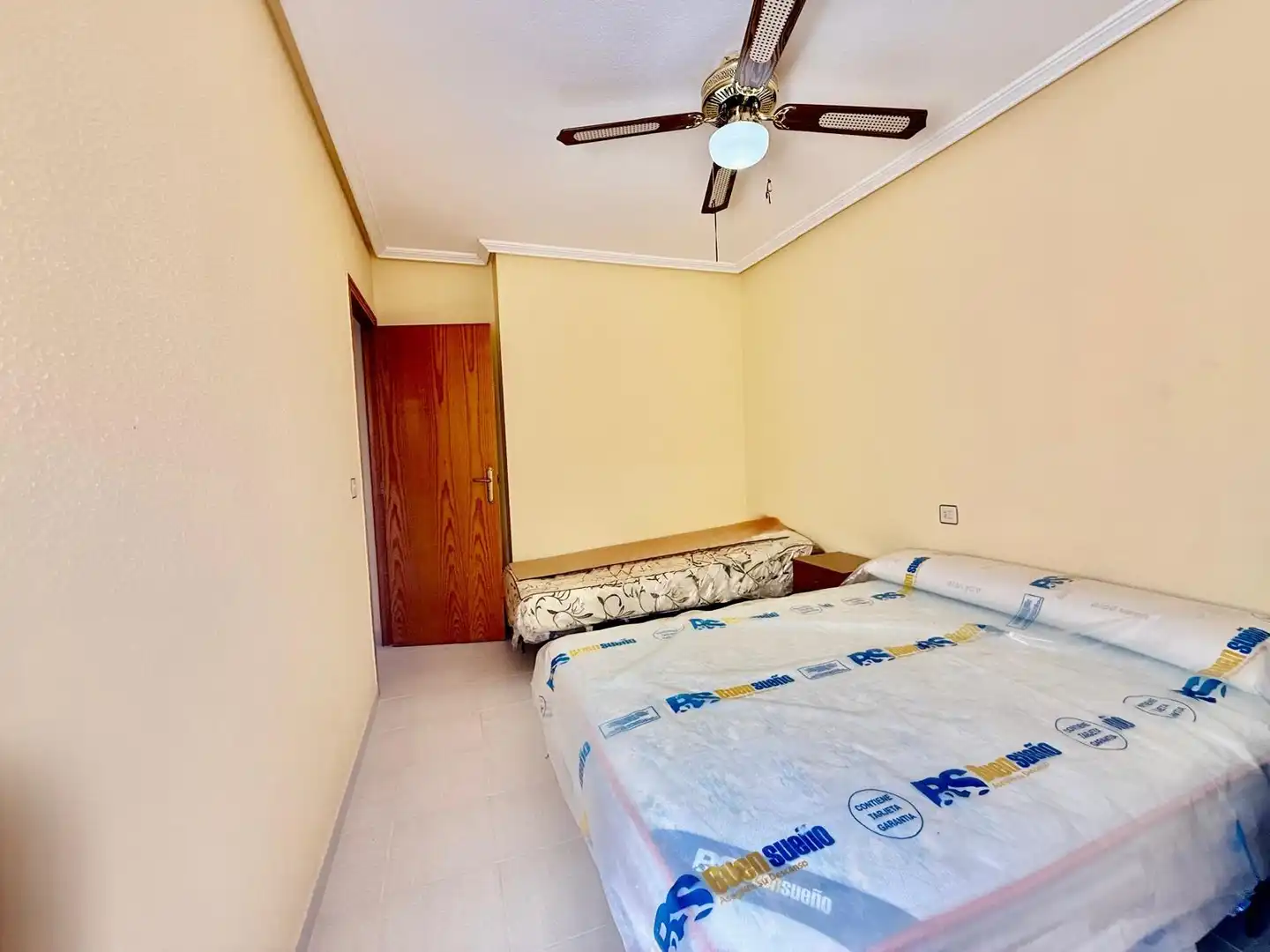 Habitación de Casa adosada en venta en San Pedro del Pinatar con Aire acondicionado, Jardín privado y Terraza