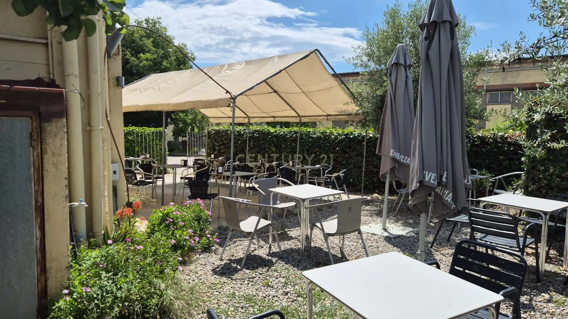 Terraza de Local en traspaso en Parets del Vallès con Aire acondicionado