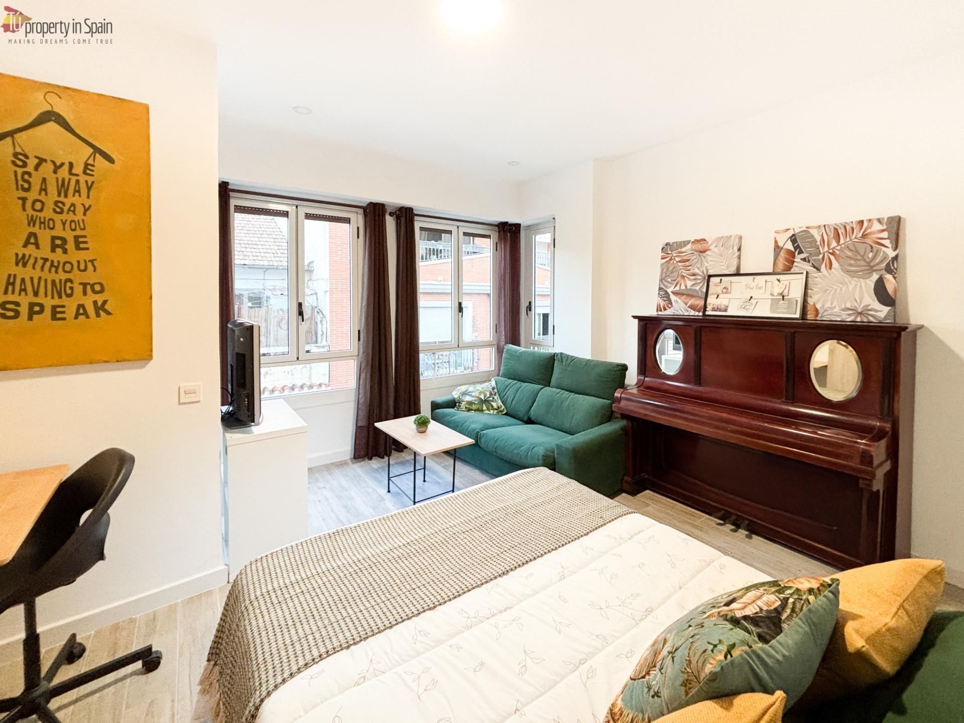 Flat to share in Calle CAPITAN RUEDA, Campoamor, Campoamor - Altozano