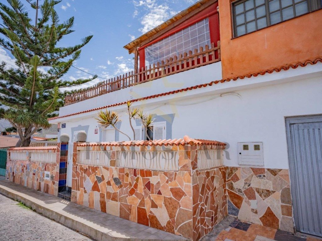 Vista exterior de Casa o xalet en venda en  Santa Cruz de Tenerife Capital amb Jardí privat i Piscina