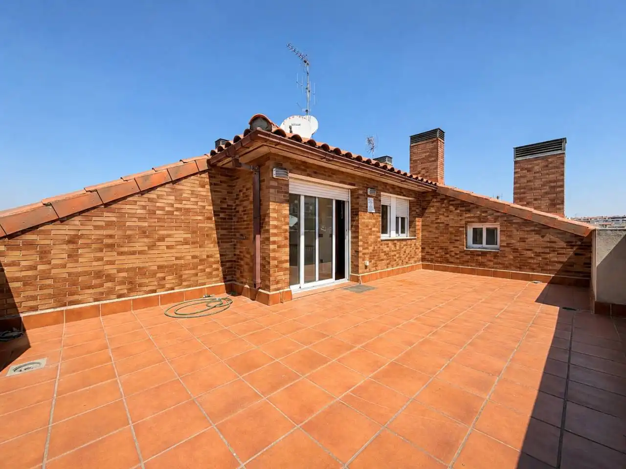 Vista exterior de Pis en venda en Manresa amb Aire condicionat, Calefacció i Parquet