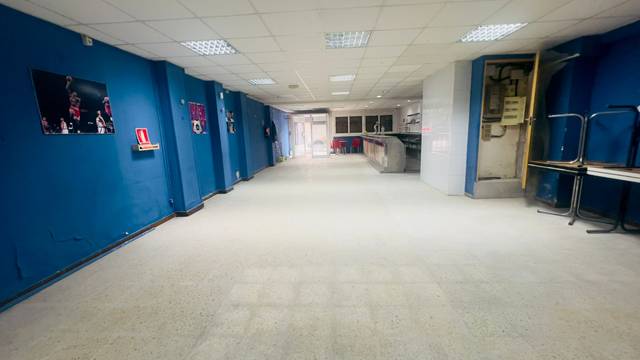 Local comercial en Venta en Carrer de la Selva en Sant Crist