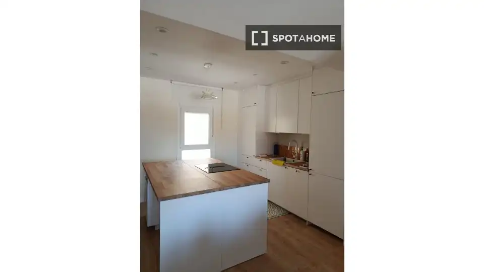 Cocina de Apartamento para compartir en Zaragoza con Aire acondicionado, Calefacción y Terraza