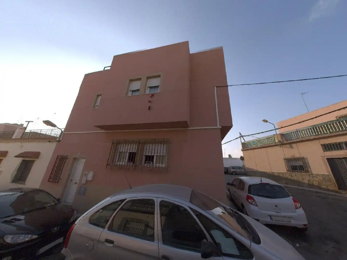 Vista exterior de Casa adosada en venda en Almería