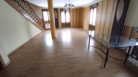 Photo 2 of House or chalet for sale in Calle Victoriano Mnez, Puente Castro, León Capital