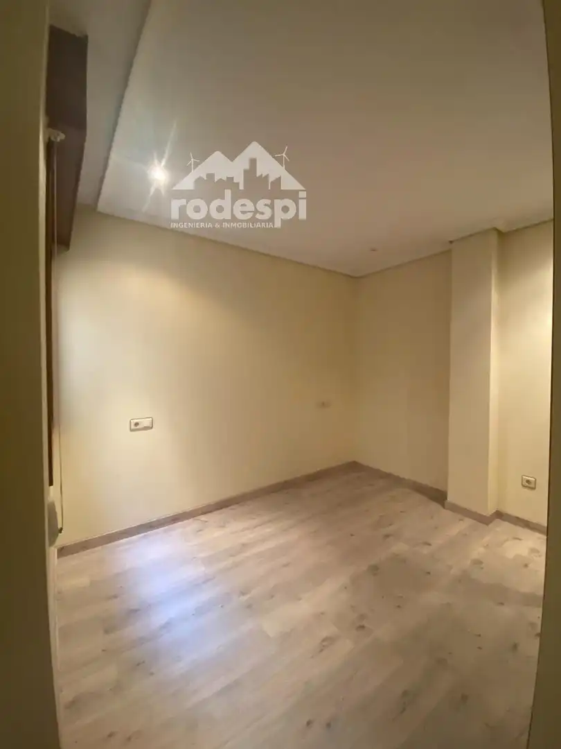 Bedroom of Flat for rent in A Cañiza    with Heating, Storage room and Furnished