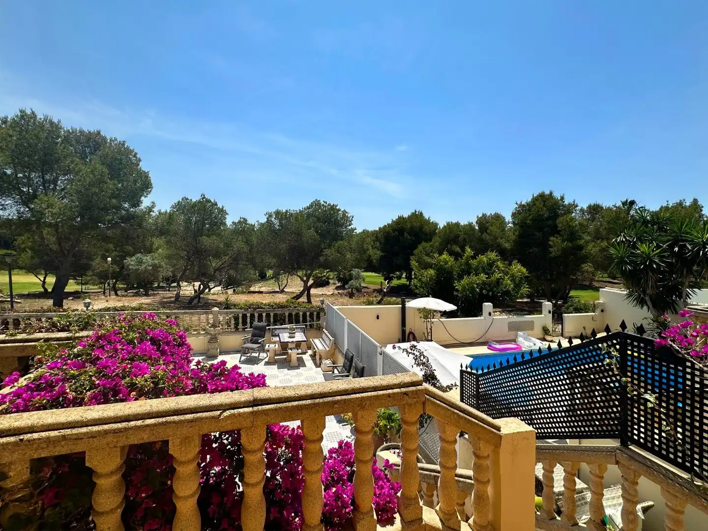Jardí de Casa o xalet en venda en Orihuela amb Calefacció, Piscina i Moblat