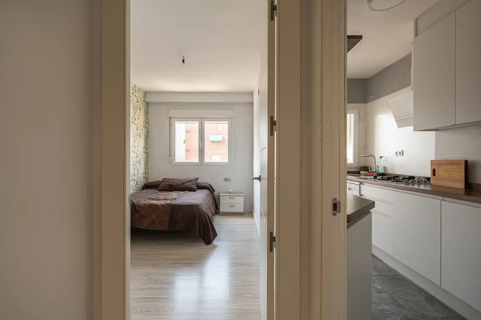 Bedroom of Flat for sale in Granada  with Air Conditioner, Parquet flooring and Terrace