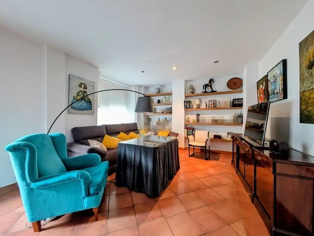 Sala d'estar de Dúplex en venda en Loja amb Calefacció, Terrassa i Traster
