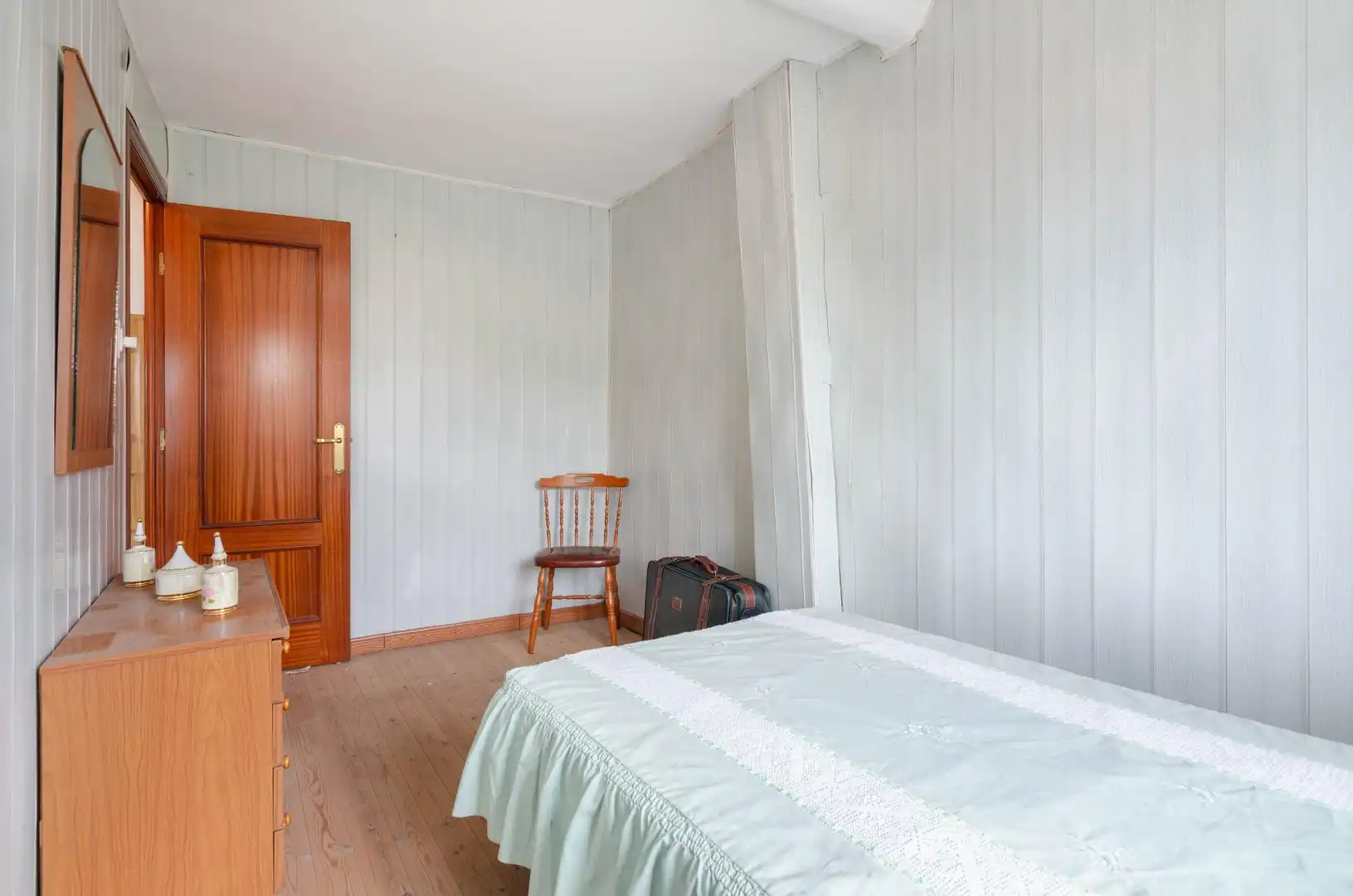 Schlafzimmer von Einfamilien-Reihenhaus zum Verkauf in Langreo