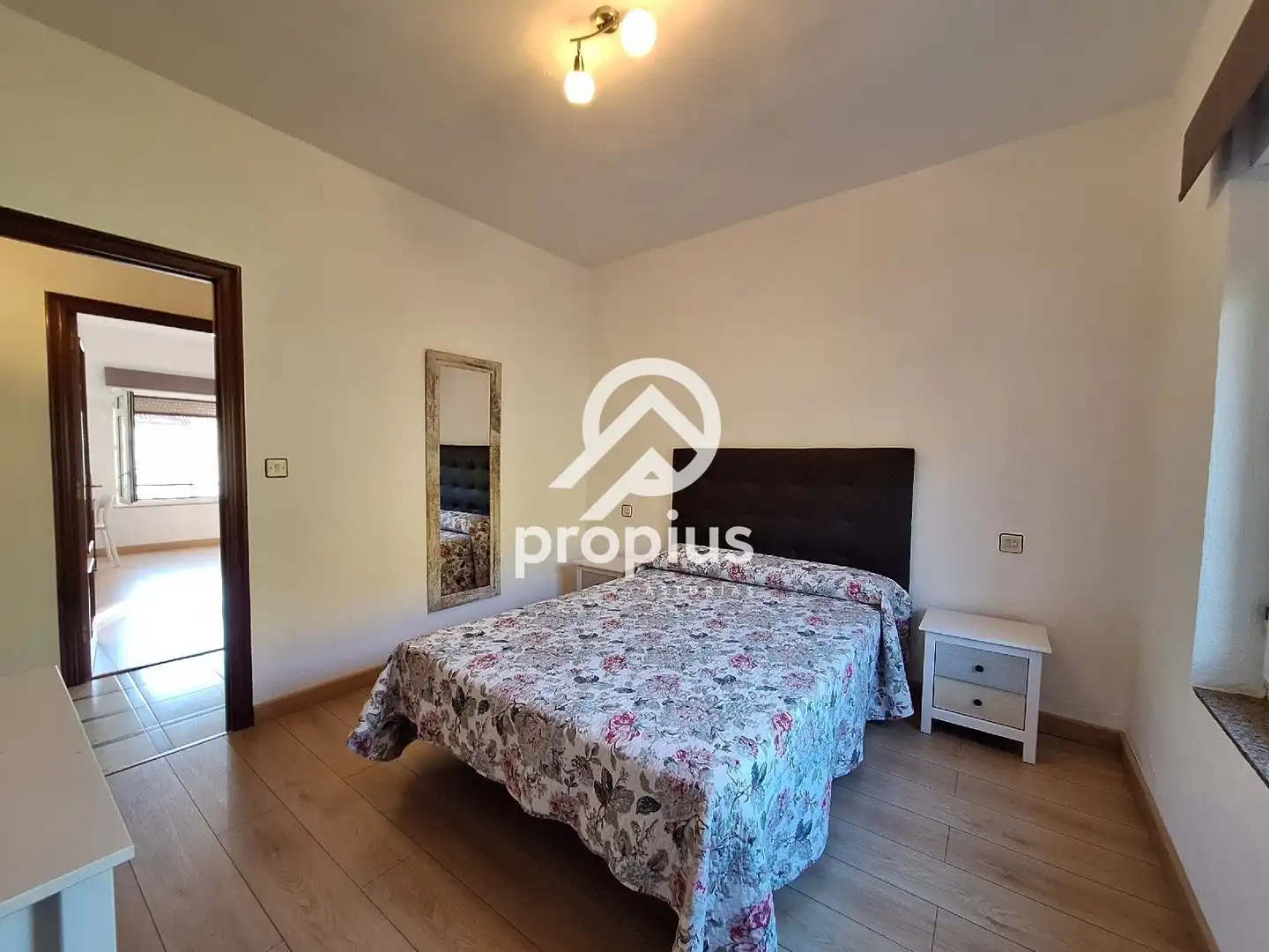 Habitación de Piso en venta en Cangas de Onís con Calefacción, Parquet y Trastero