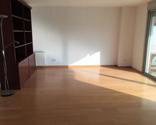 Living room of Flat for sale in Sant Feliu de Llobregat  with Air Conditioner, Heating and Parquet flooring