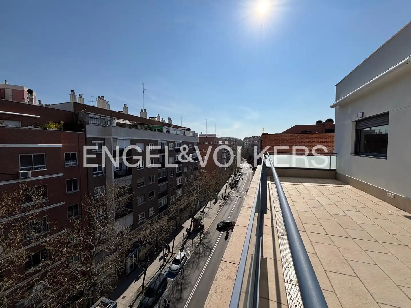 Vista exterior de Àtic de lloguer en Madrid amb Aire condicionat, Calefacció i Parquet
