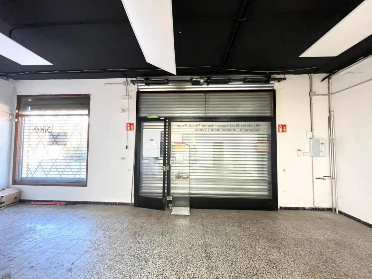 Local comercial en alquiler en Sarrià de Ter