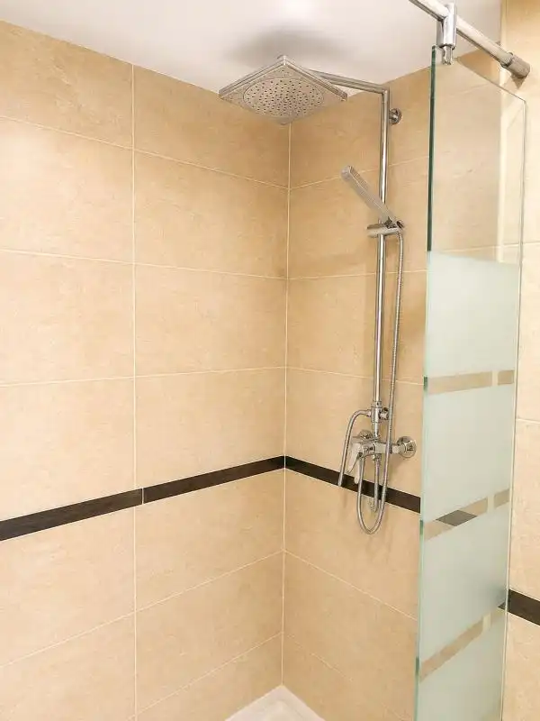 Bathroom of Flat for sale in Benalmádena  with Air Conditioner, Heating and Terrace