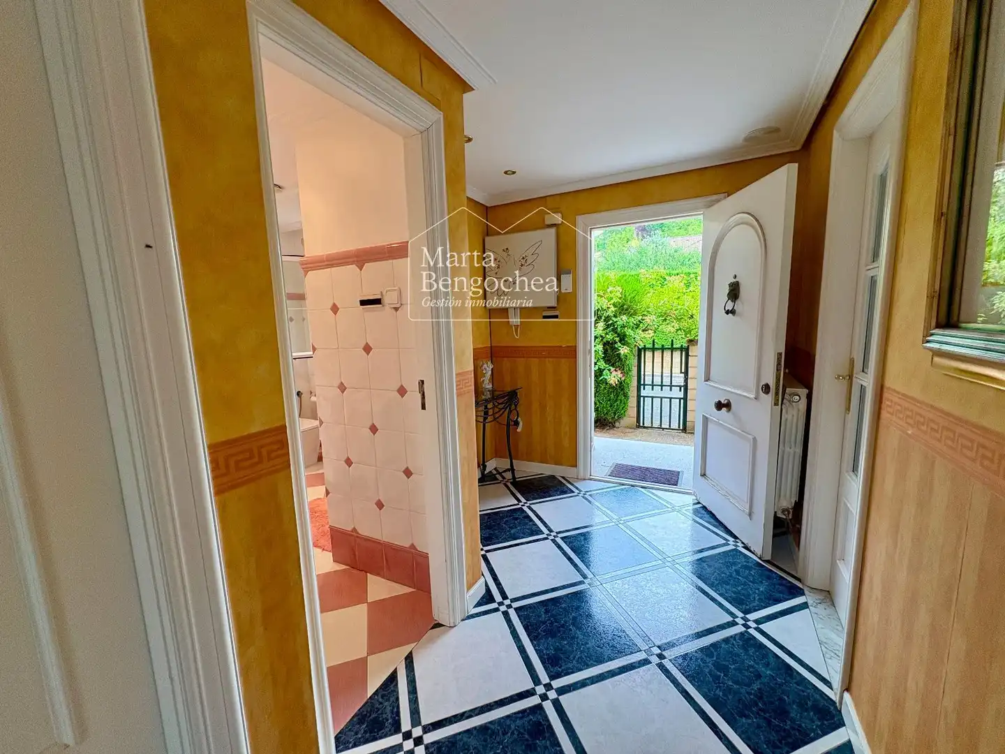 Houses for sale in Zigoitia  with Heating, Private garden and Swimming Pool