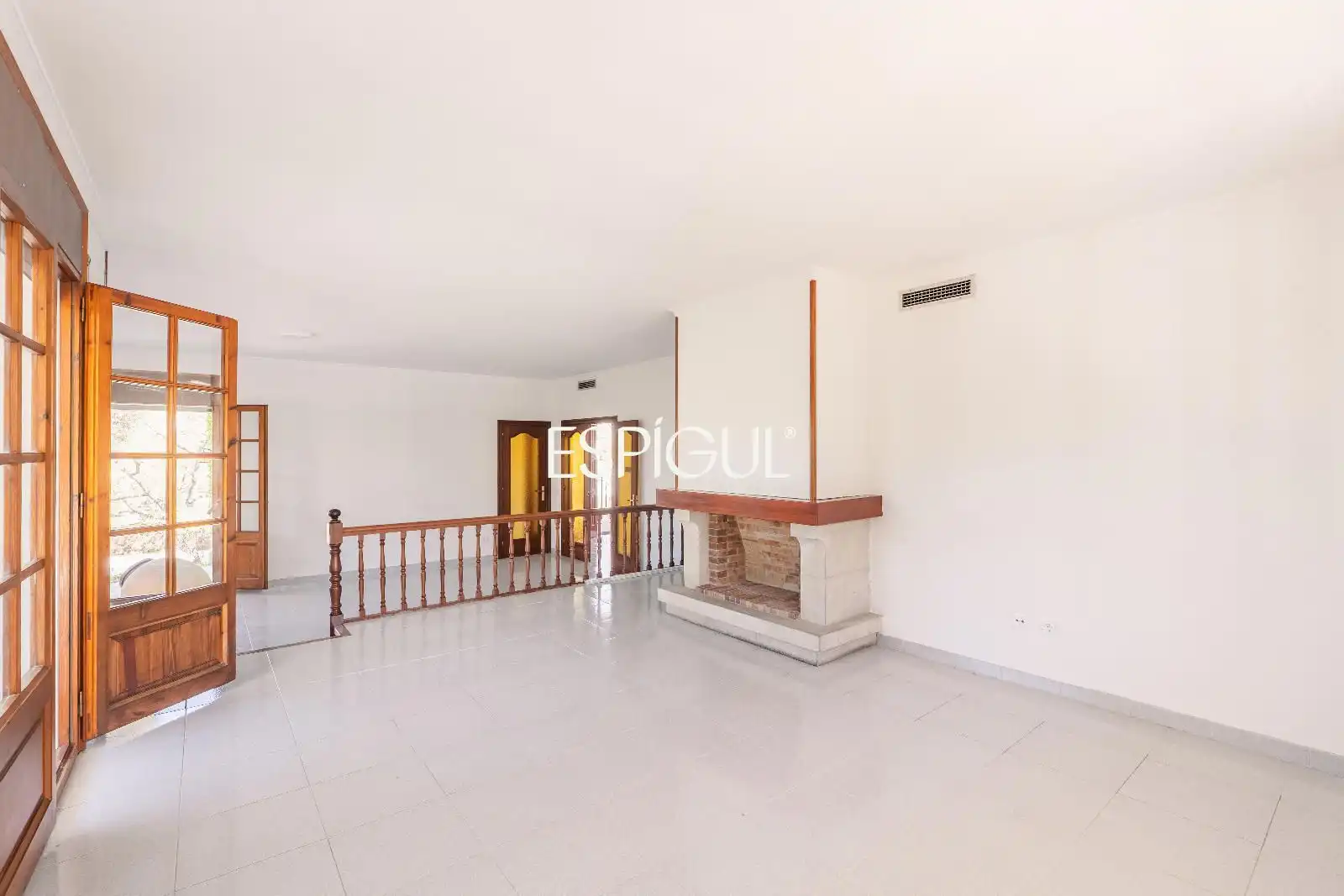 Sala d'estar de Casa o xalet en venda en Girona amb Aire condicionat, Calefacció i Traster