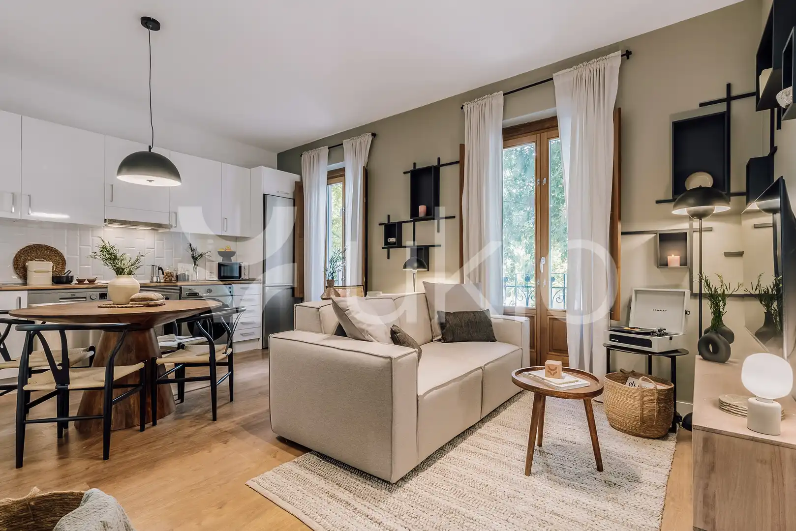 Sala d'estar de Apartament de lloguer en Madrid amb Aire condicionat, Calefacció i Moblat