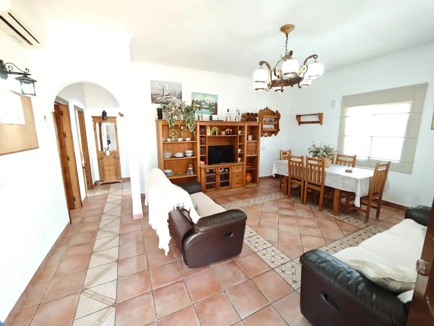 Sala de estar de Finca rústica en venta en Cártama con Aire acondicionado, Calefacción y Jardín privado