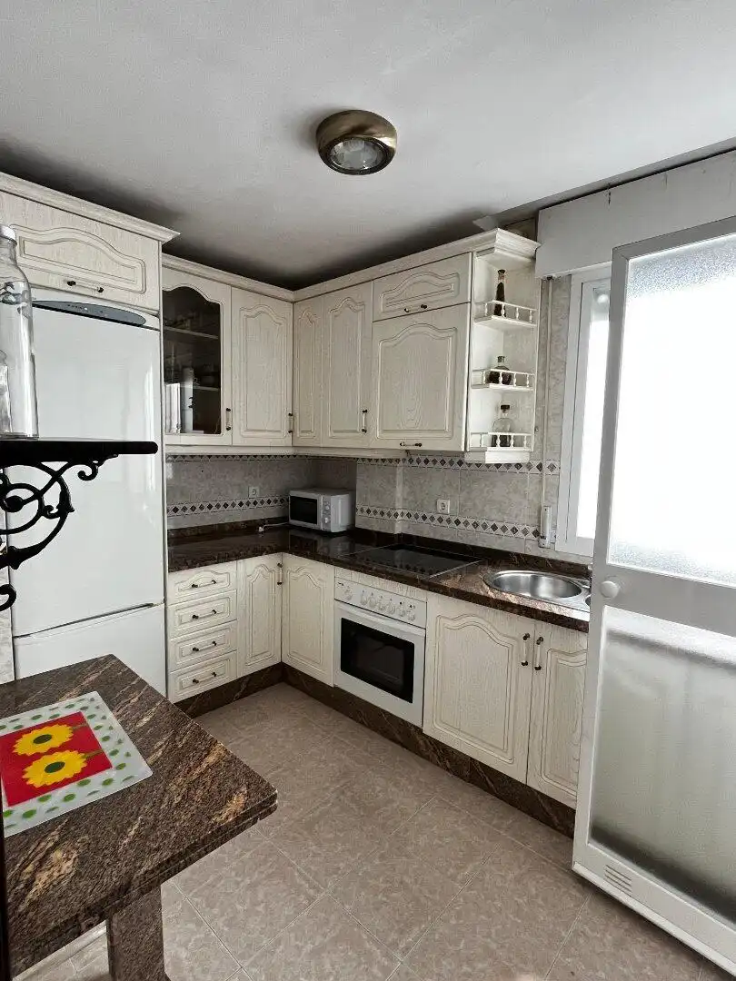 Kitchen of Flat for sale in Lucena