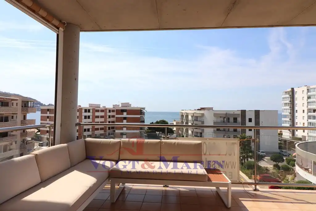 Apartament amb ascensor en venda a Carrer de Miguel de Cervantes,, imagen 2