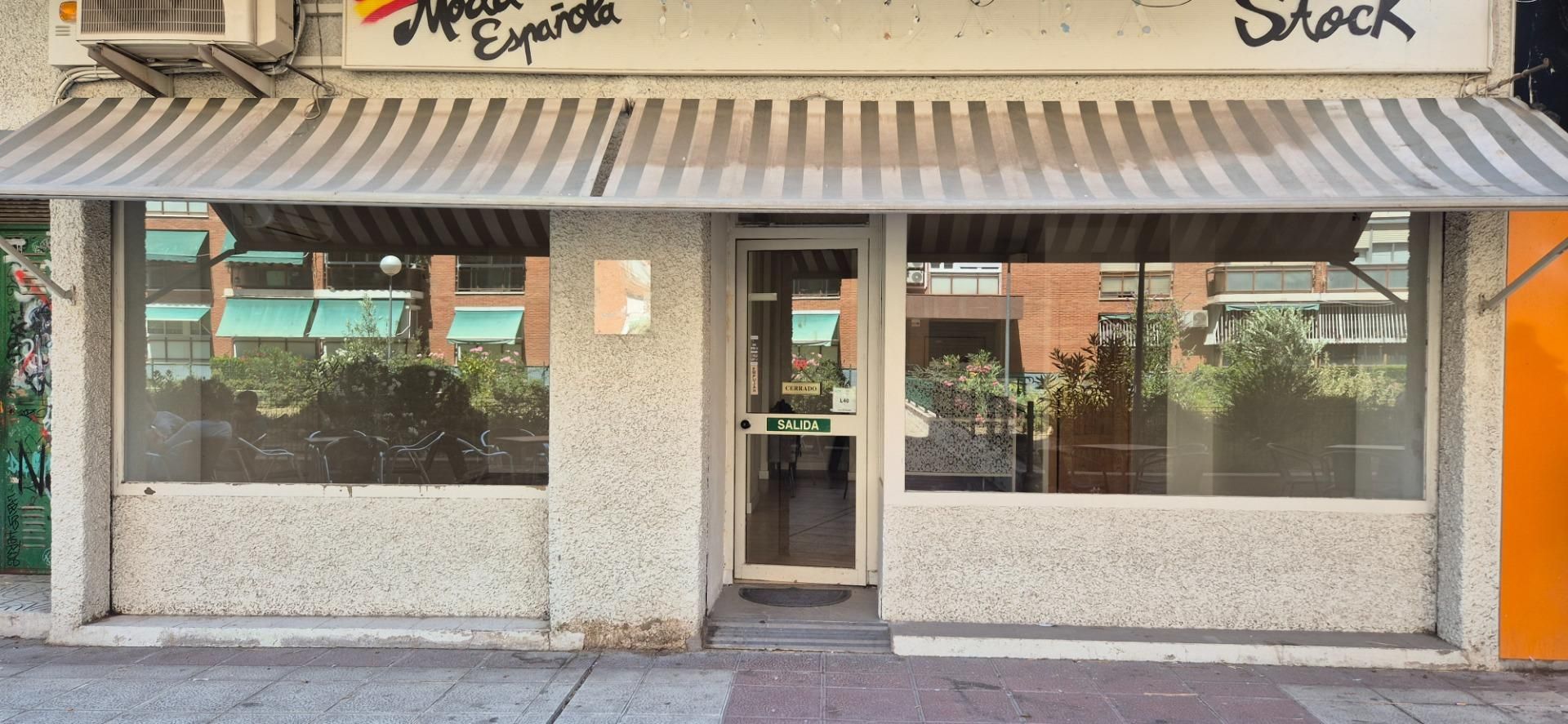 Exterior view of Premises to rent in  Madrid Capital  with Air Conditioner