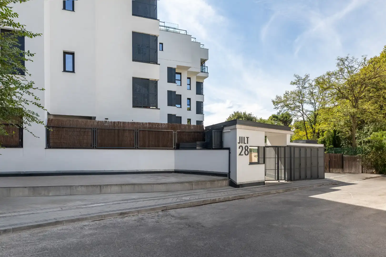 Flat for rent in Calle de Juan Ignacio Luca de Tena, 28, Salvador