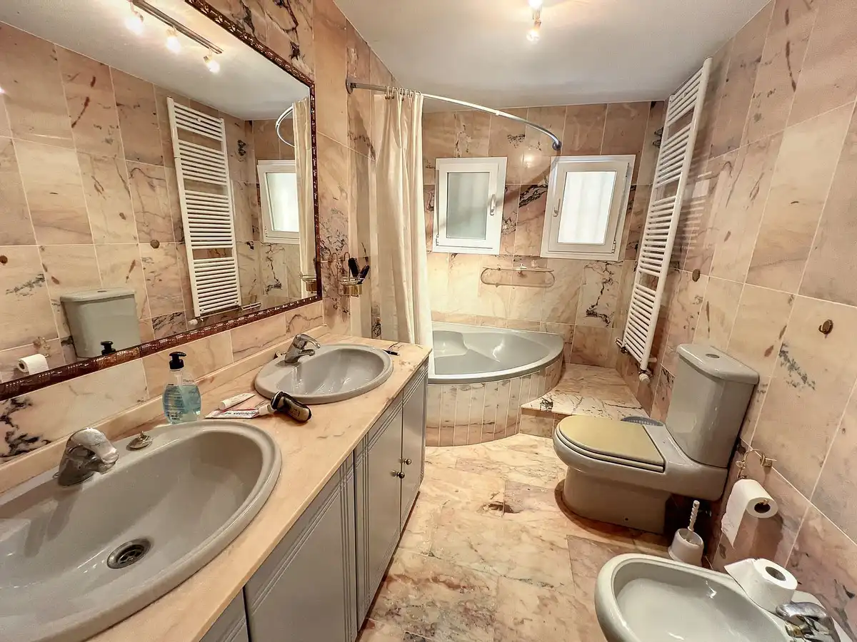 Baño de Casa o chalet en venta en Mijas con Aire acondicionado, Calefacción y Jardín privado