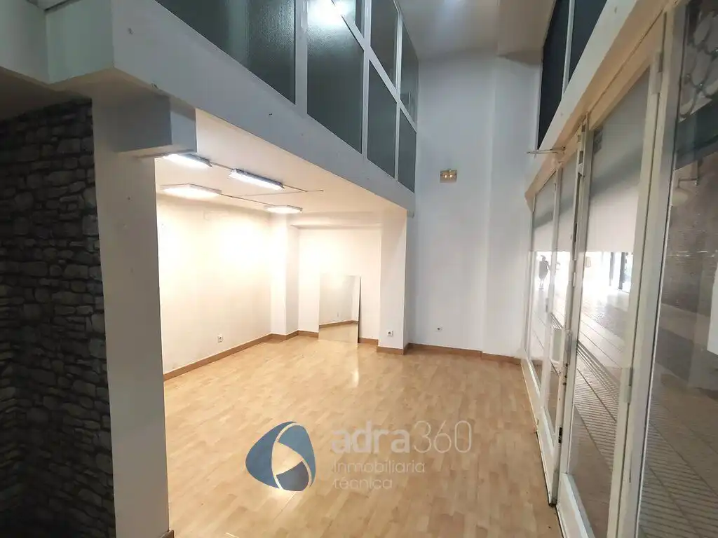 Local comercial en venta en General Vara de Rey, imagen 2