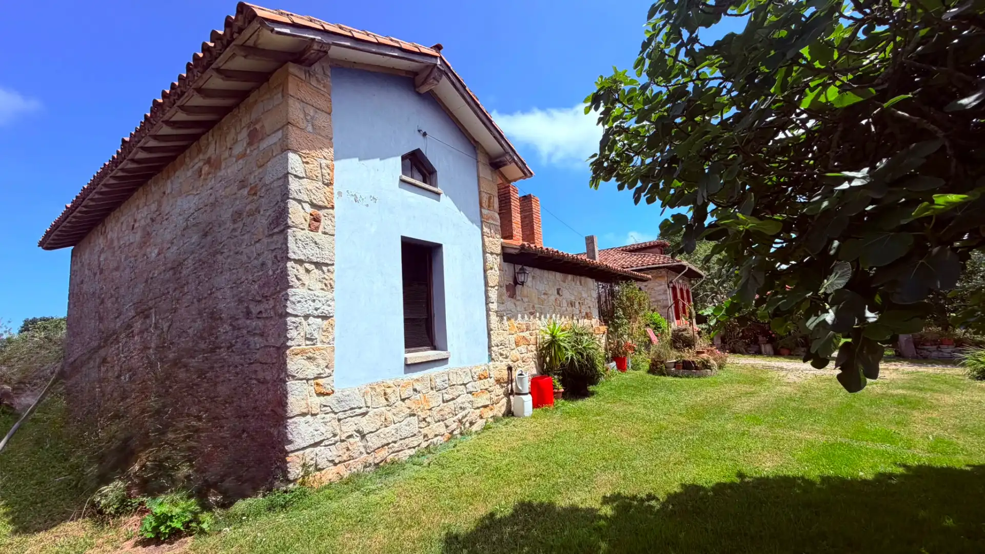 Vista exterior de Finca rústica en venda en Villaviciosa amb Calefacció, Jardí privat i Moblat