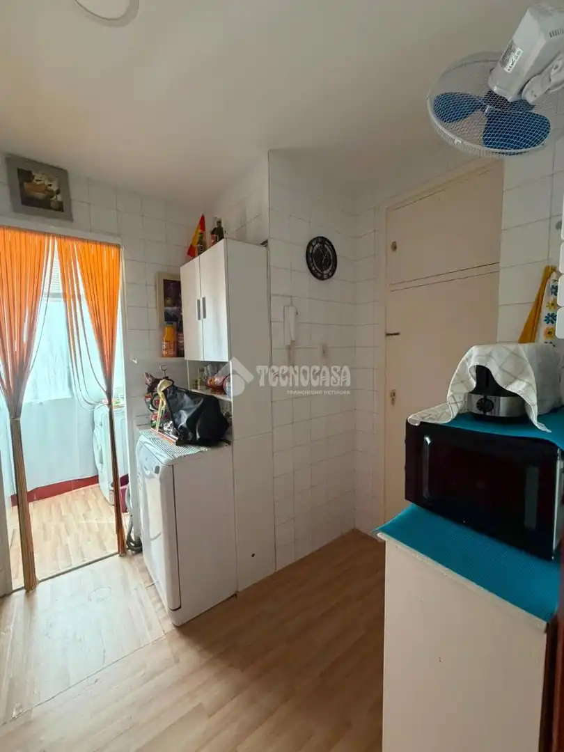Flat for sale in Salesianos