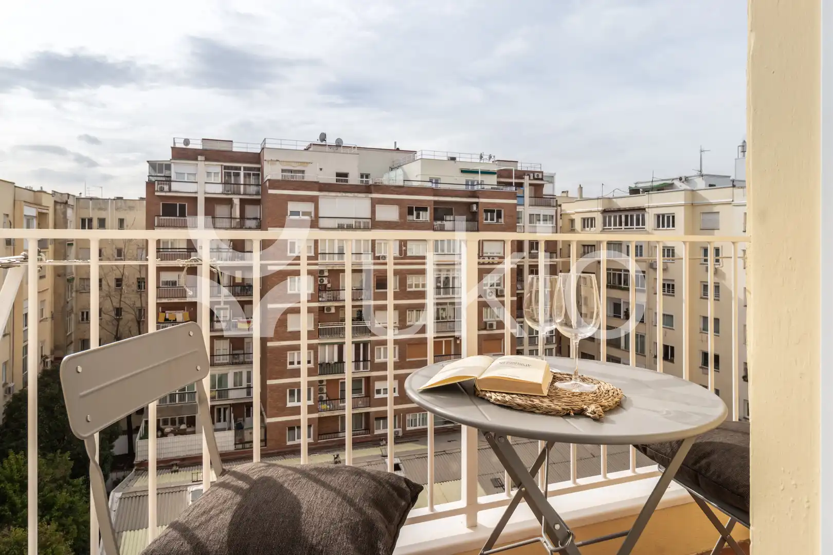 Terraza de Apartamento de alquiler en  Madrid Capital con Aire acondicionado, Calefacción y Amueblado