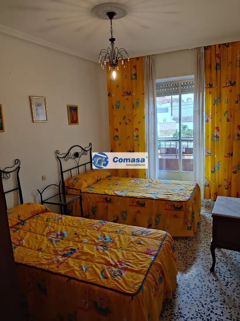 Piso con ascensor en venta en Martos, imagen 4
