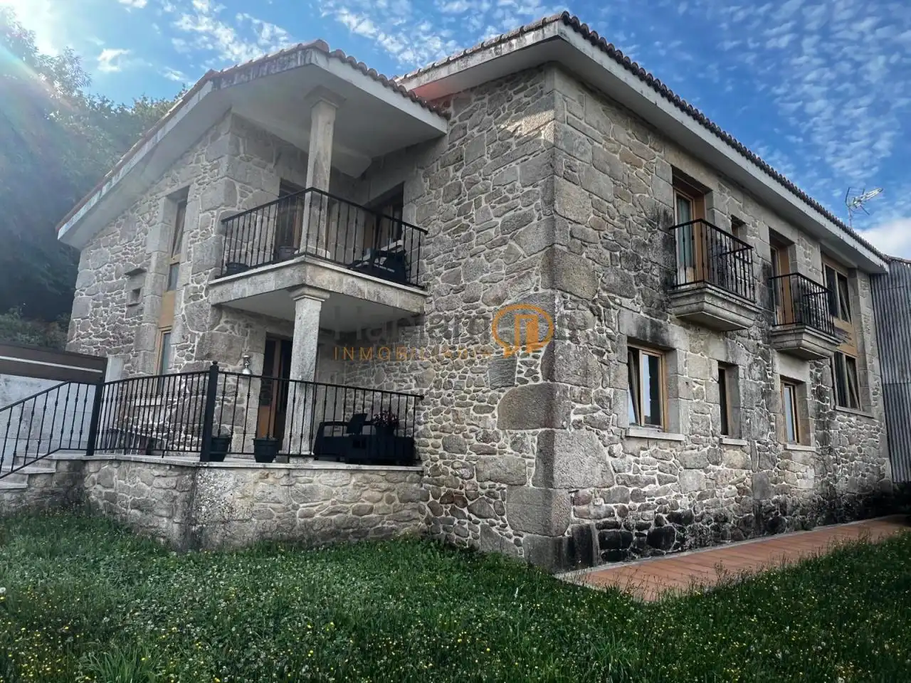 Casa rústica amb terrassa en venda a Moraña, imagen 2
