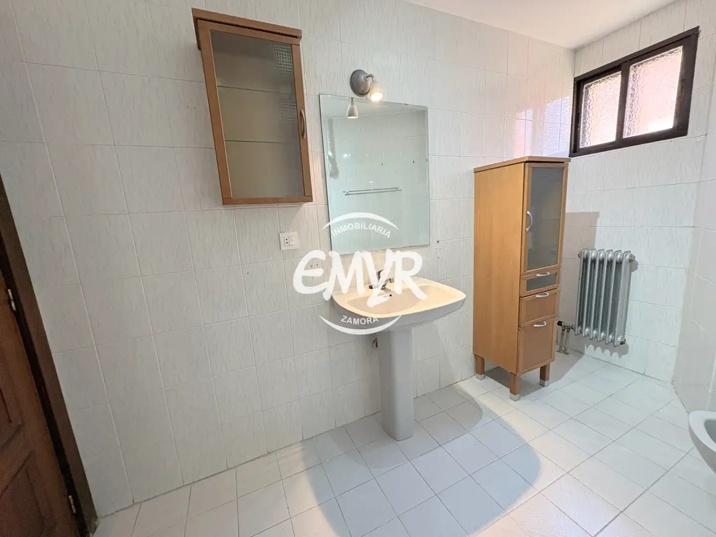 Baño de Piso de alquiler en Zamora Capital  con Calefacción y Amueblado