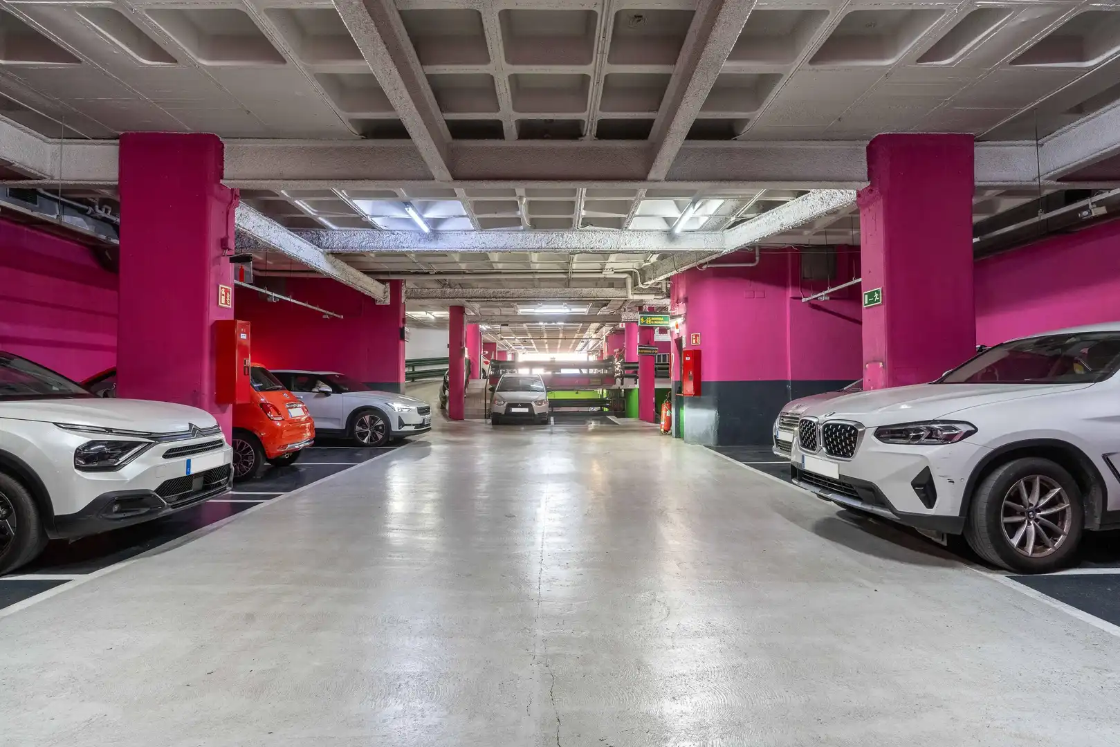 Parking of Garage for rent in Barcelona