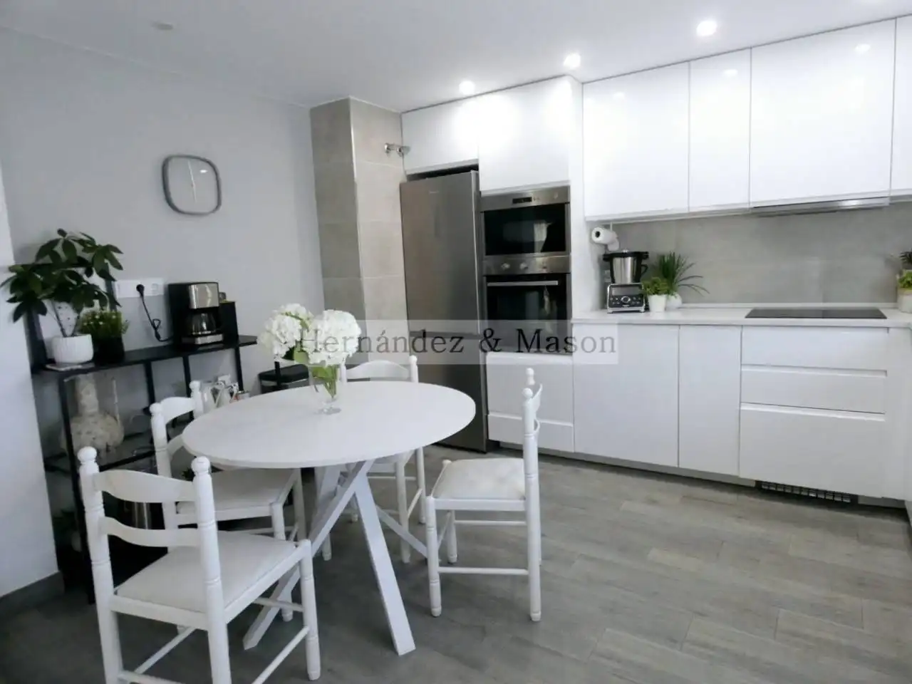 Casa aparellada amb jardí en venda a Avenida Inmaculada Concepción, imagen 8