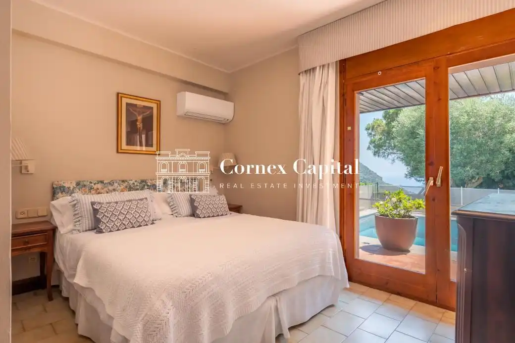 Habitación de Casa o chalet en venta en Begur con Aire acondicionado, Calefacción y Jardín privado