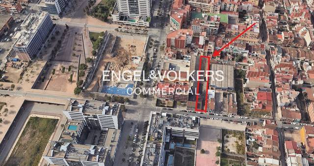 Nave industrial en Venta en Centre