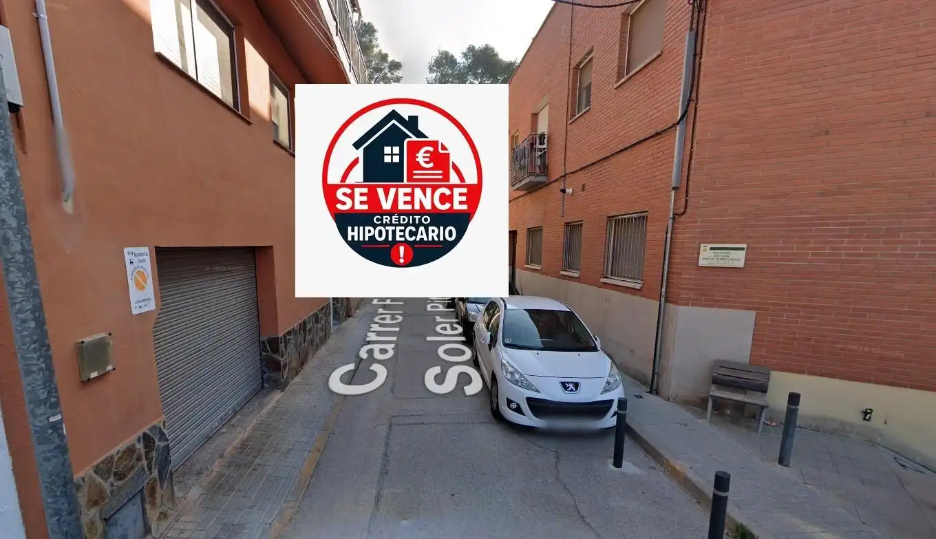 Flat with lift for sale in Cervelló