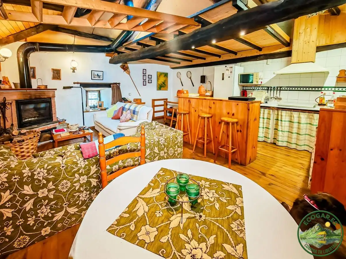 Casa o xalet en venda en Ponferrada amb Calefacció, Jardí privat i Parquet