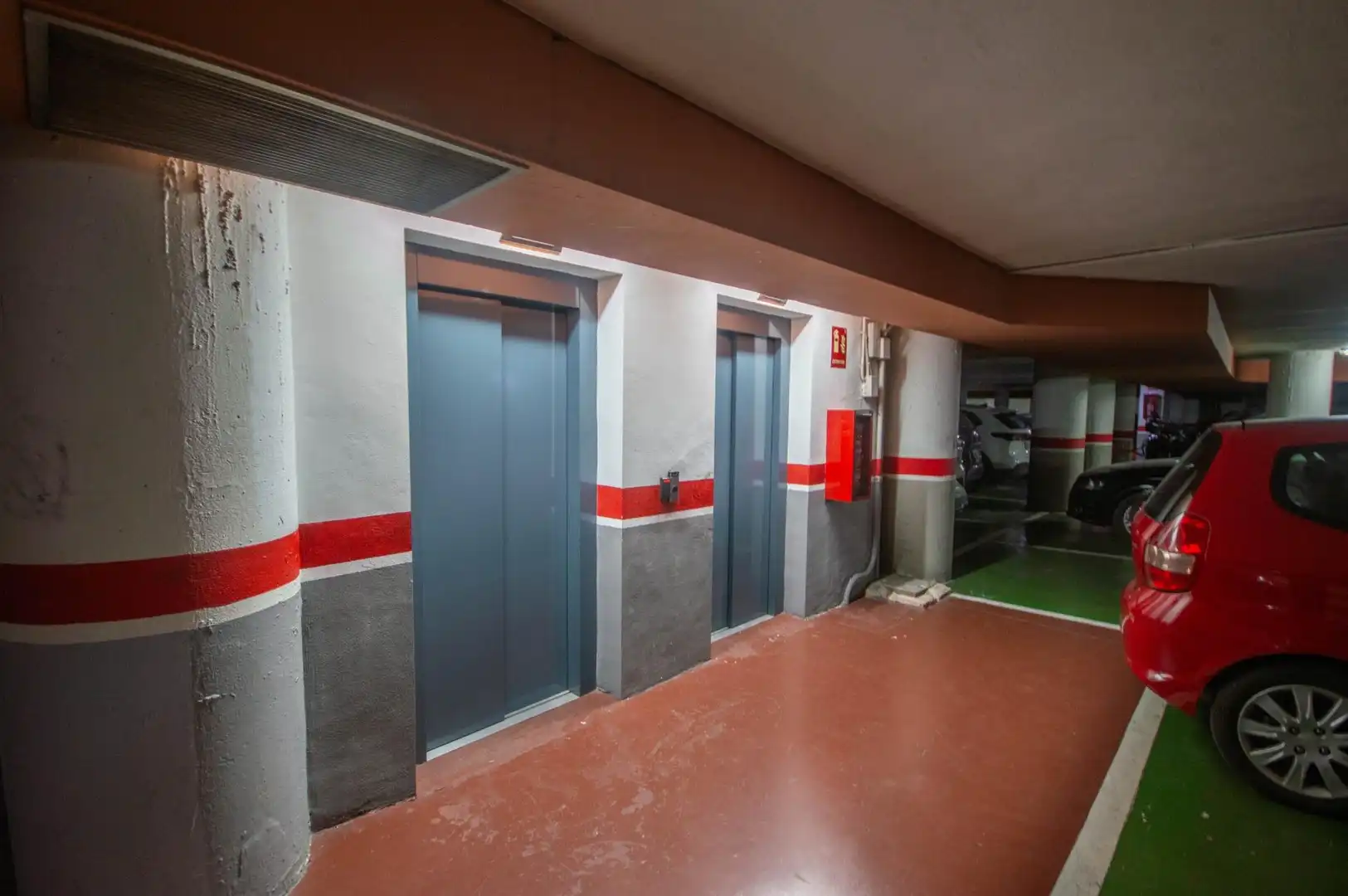 Piso en venta en Alicante / Alacant con Aire acondicionado y Balcón