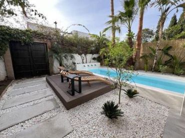 Casa aparellada amb piscina de lloguer a Nueva Andalucía