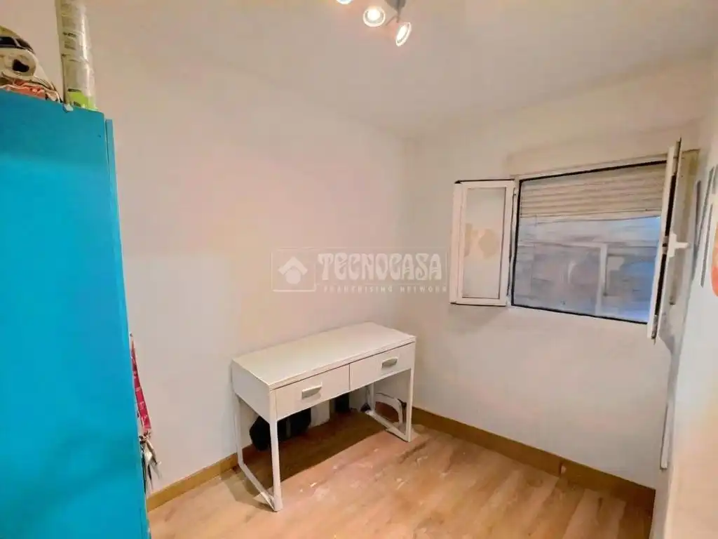 Dormitori de Pis en venda en Parla amb Aire condicionat i Terrassa
